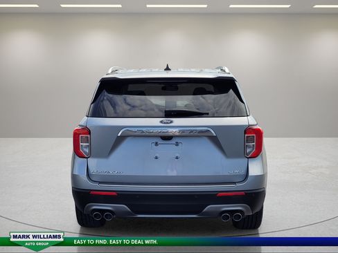 Used 2022 Ford Explorer Platinum w/ Equipment Group 601A AWD/4WD image 5