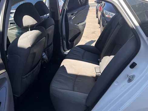 Used 2012 Hyundai Sonata Hybrid image 9