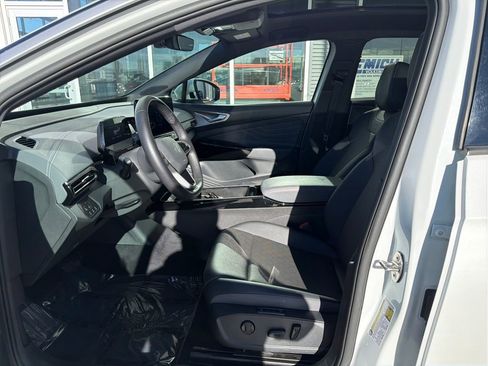 Certified 2023 Volkswagen ID.4 Pro S Plus image 11