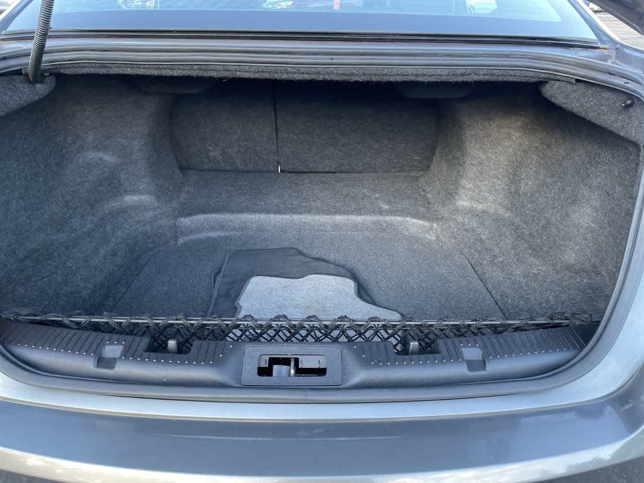 Used 2013 Ford Taurus Limited FWD image 17