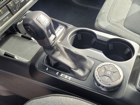 New 2025 Ford Bronco 4-Door image 11