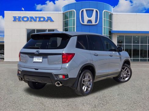 Used 2023 Honda Passport EX-L image 3
