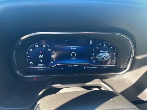 Used 2023 Chevrolet Tahoe High Country w/ Premium Package 2 image 13