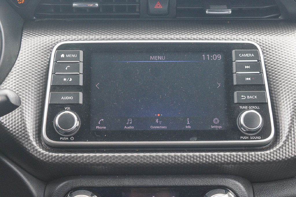 Used 2019 Nissan Kicks SV w/ Exterior Package FWD image 17