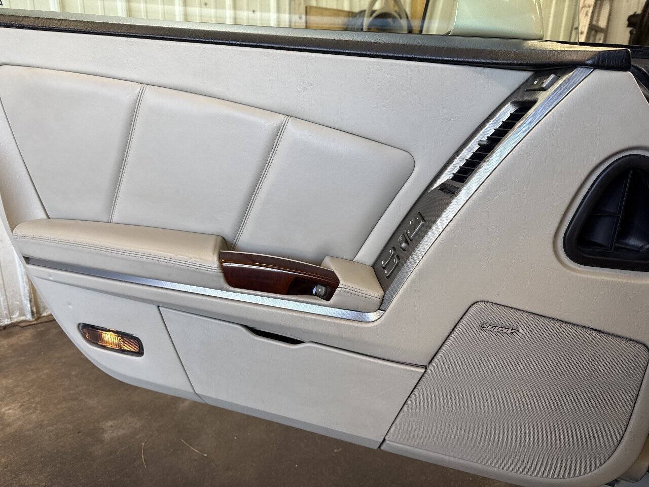 Used 2006 Cadillac XLR RWD image 16