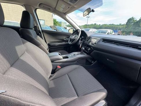 Used 2016 Honda HR-V LX image 17