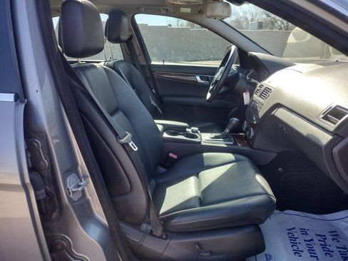Used 2009 Mercedes-Benz C 300 Luxury image 17