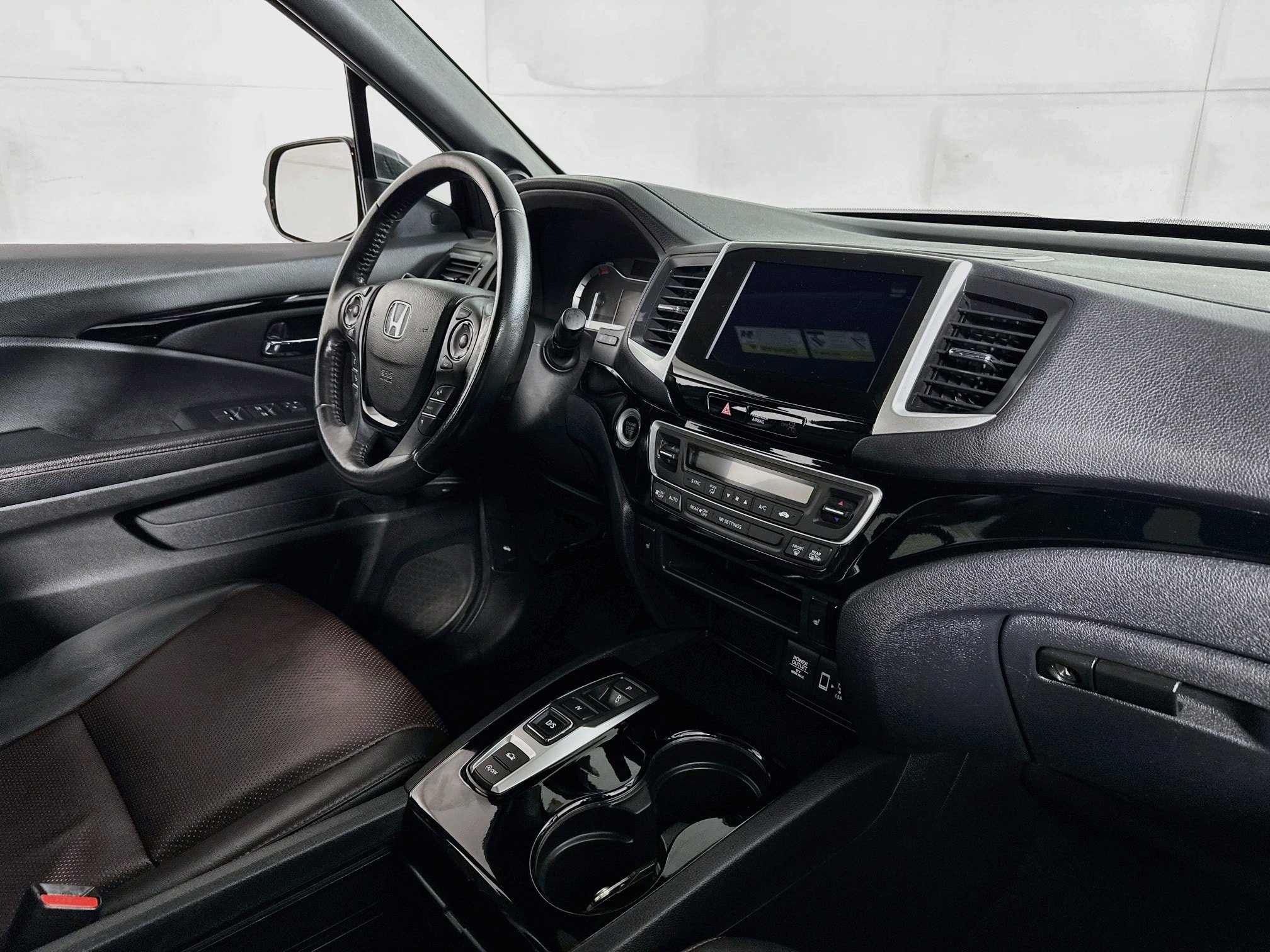 Used 2020 Honda Ridgeline Black Edition image 29