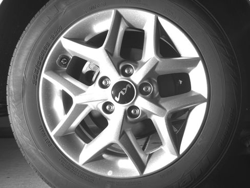 Used 2025 Kia Soul LX w/ LX Technology Package FWD image 15