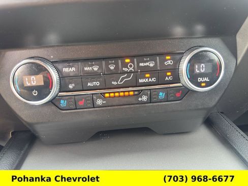 Used 2019 Ford Expedition XLT w/ Equipment Group 202A AWD/4WD image 16