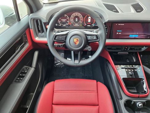 New 2026 Porsche Cayenne image 14