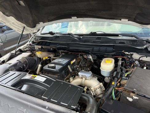 Used 2012 RAM 3500 ST w/ Chrome Appearance Group image 36