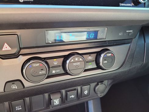 Used 2023 Toyota Tacoma TRD Off-Road RWD image 15