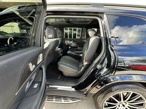 Used 2022 Mercedes-Benz GLS 450 4MATIC image 30