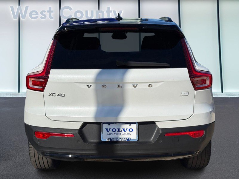 Used 2023 Volvo XC40 Recharge Ultimate w/ Protection Package Premier AWD/4WD image 6