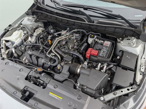 Used 2023 Nissan Altima 2.5 SV image 32