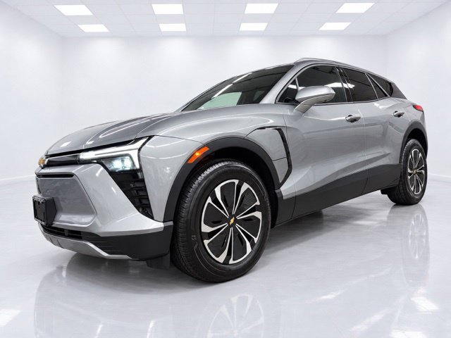 Used 2024 Chevrolet Blazer EV LT AWD/4WD image 4