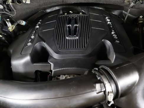 Used 2019 Lincoln Navigator L Reserve AWD/4WD image 26