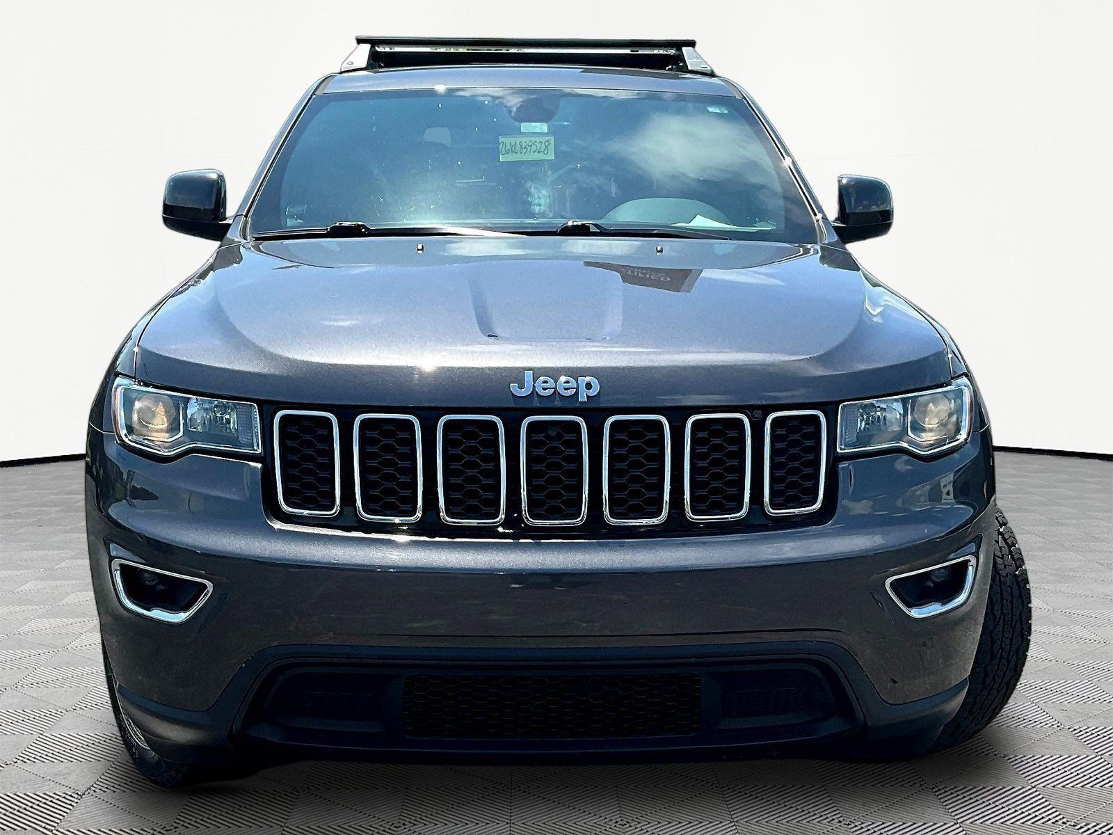 Used 2019 Jeep Grand Cherokee Laredo w/ Laredo X Package RWD image 9