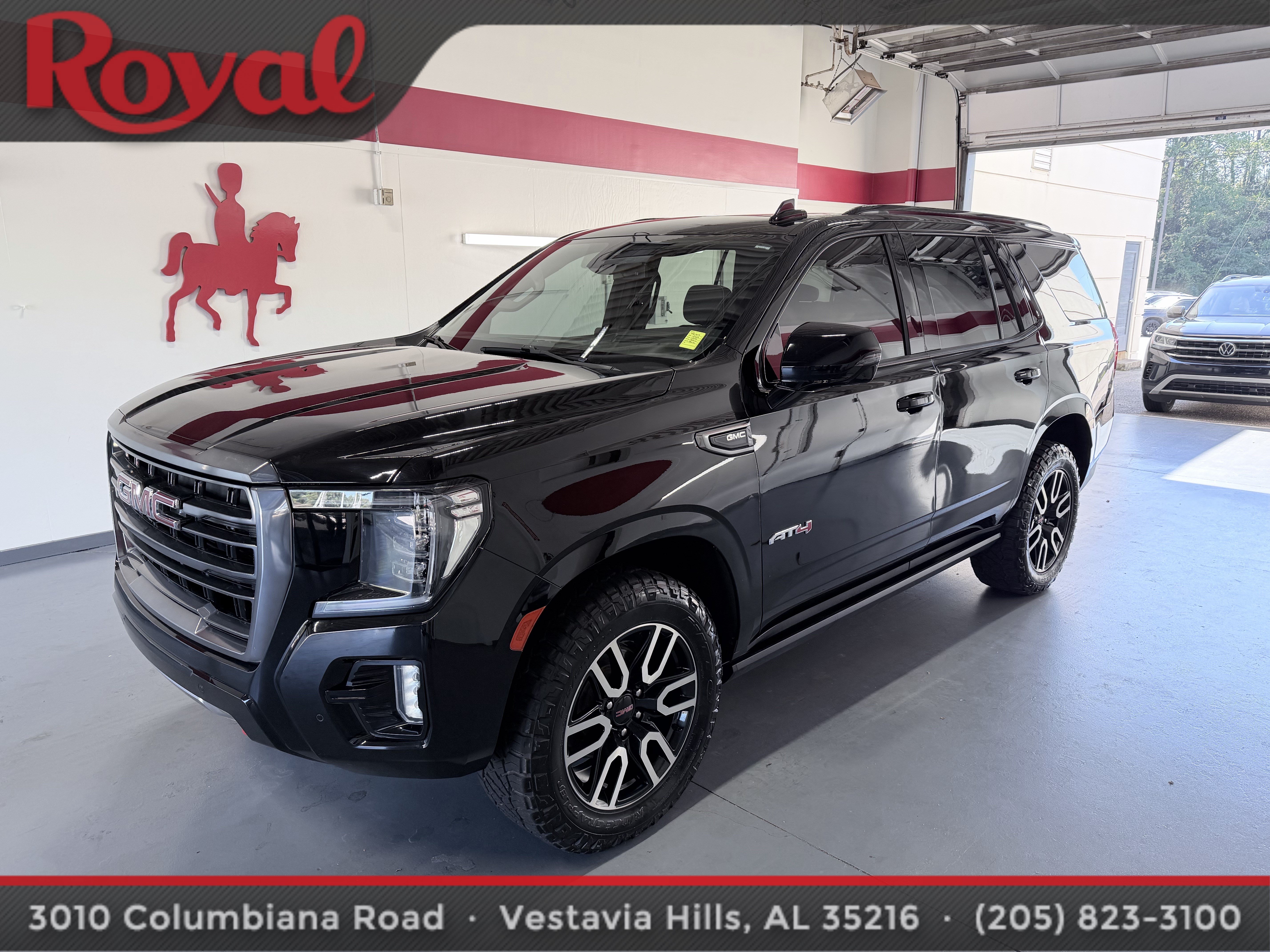 Used 2023 GMC Yukon AT4 w/ AT4 Premium Package AWD/4WD image 1