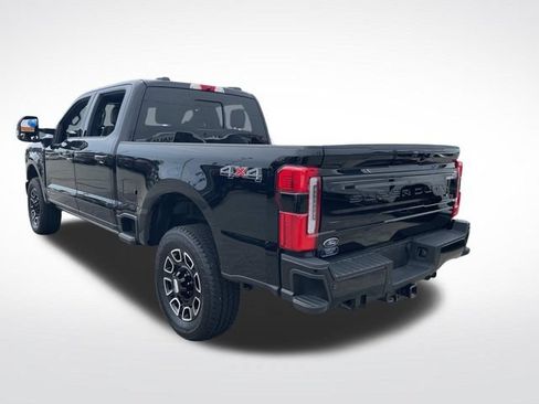 Used 2026 Ford F250 Platinum AWD/4WD image 3