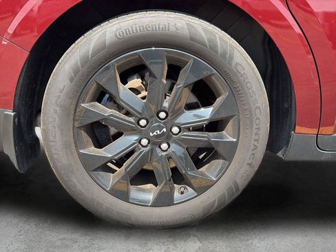Used 2024 Kia Carnival SX Prestige FWD image 24