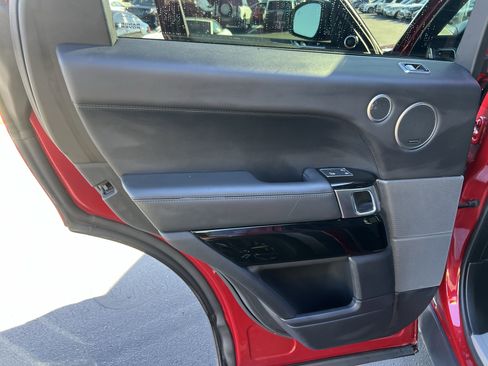 Used 2020 Land Rover Range Rover Sport SVR image 28