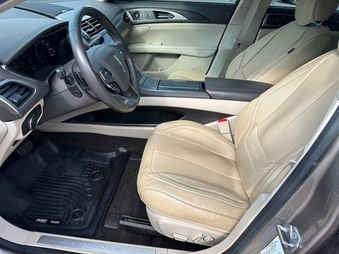 Used 2019 Lincoln MKZ Reserve image 23