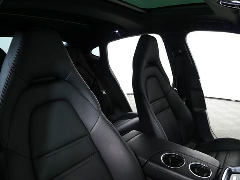 Certified 2022 Porsche Panamera 4 image 25