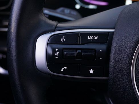 Used 2025 Kia Sportage EX image 21