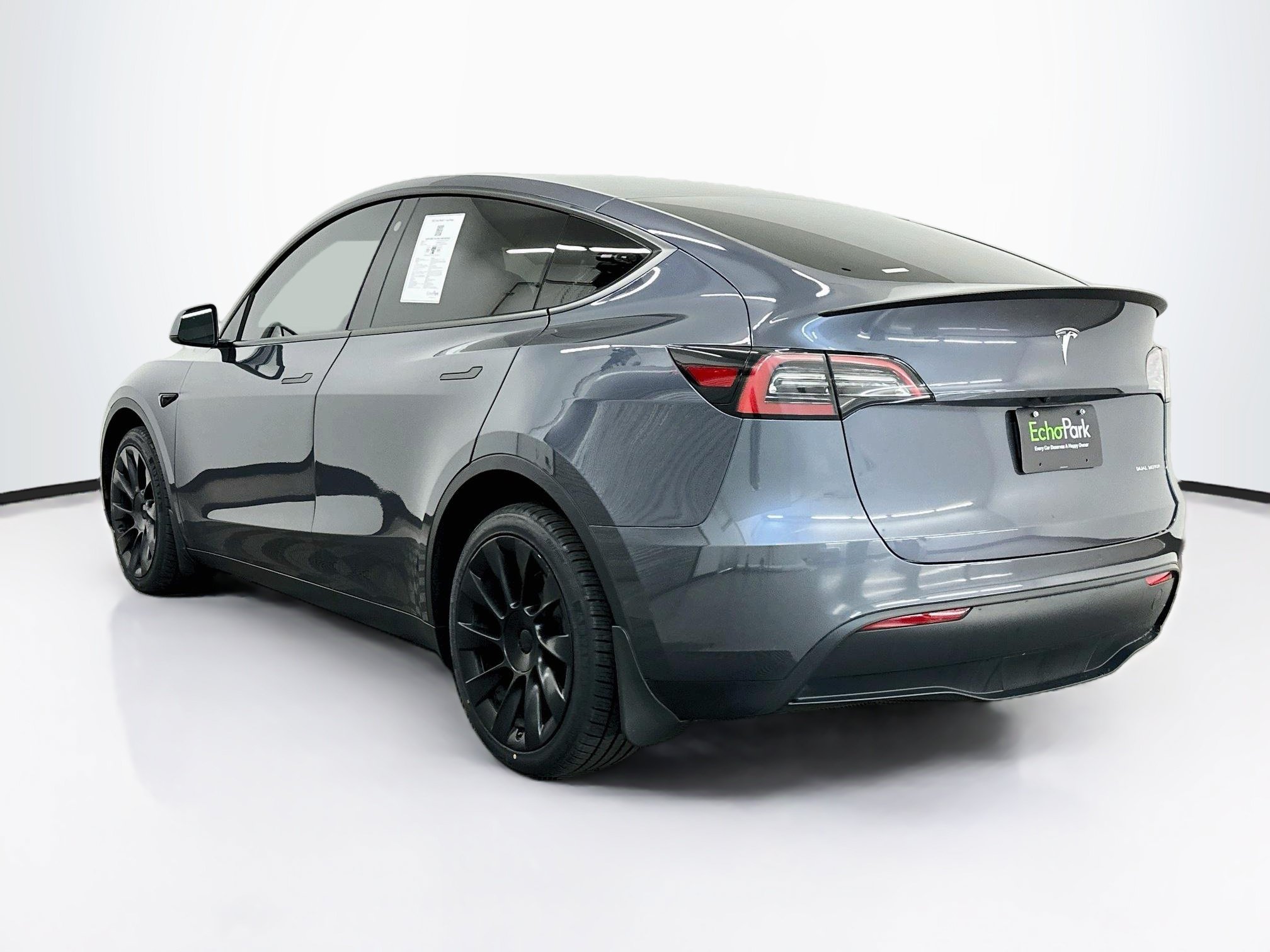 Used 2023 Tesla Model Y Long Range AWD/4WD image 5