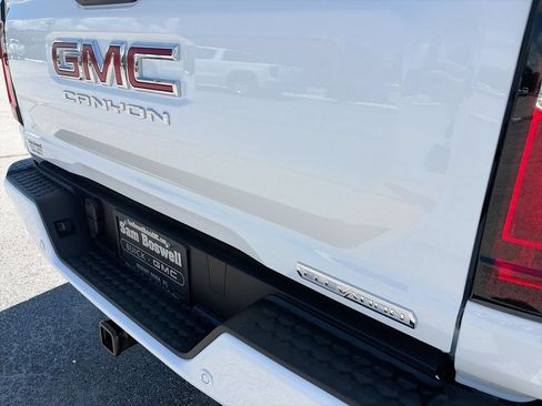 New 2026 GMC Canyon Elevation w/ Technology Package RWD image 37