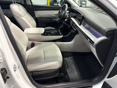Used 2025 Hyundai Tucson SEL AWD/4WD image 17