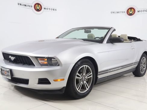 Used 2011 Ford Mustang Premium w/ 201A Rapid Spec Order Code RWD image 5