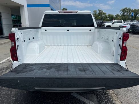 Used 2022 Chevrolet Silverado 1500 LT w/ Z71 Off-Road Package AWD/4WD image 10