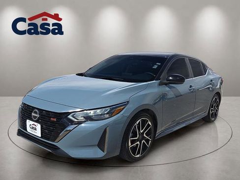 Used 2025 Nissan Sentra SR FWD image 1