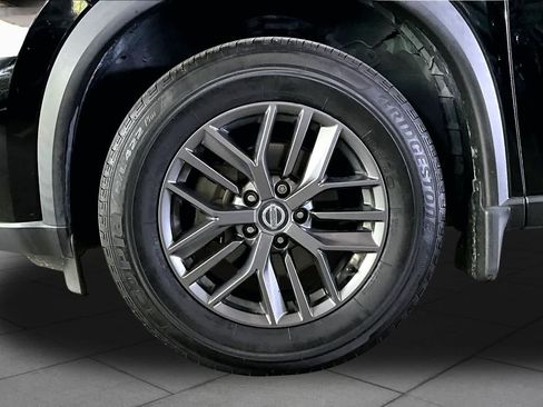 Used 2021 Nissan Rogue S FWD image 10