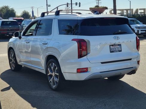 Used 2022 Hyundai Palisade Limited w/ Winter Package image 3