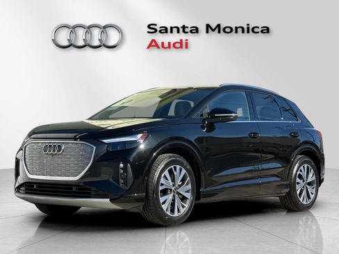 Used 2023 Audi Q4 e-tron Premium Plus w/ Premium Plus image 1