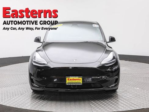 Used 2022 Tesla Model Y Performance image 2