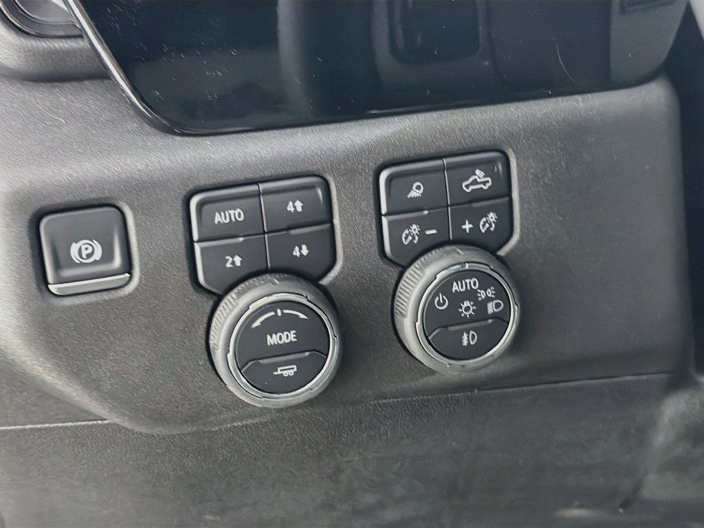 Used 2025 Chevrolet Silverado 2500 ZR2 w/ ZR2 Bison Edition AWD/4WD image 11