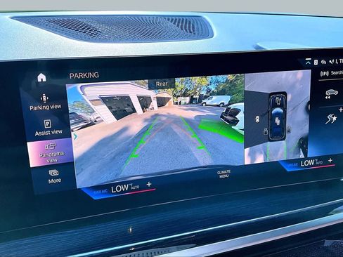 Certified 2023 BMW X7 xDrive40i w/ M Sport Package AWD/4WD image 27