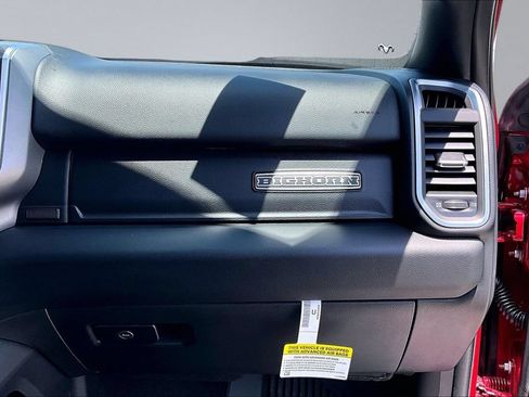 New 2026 RAM 2500 Big Horn AWD/4WD image 17
