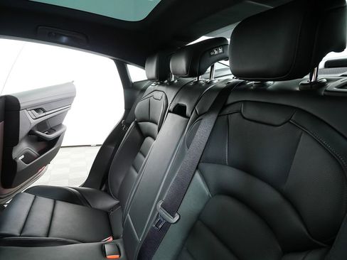 New 2026 Porsche Taycan image 22