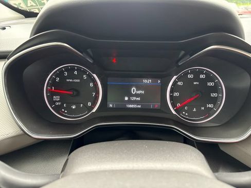 Used 2021 Chevrolet TrailBlazer LT FWD image 13
