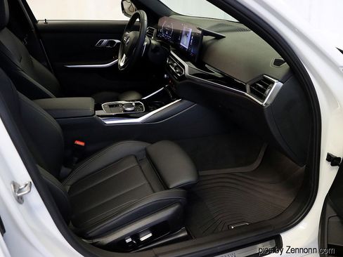 Certified 2023 BMW 330i xDrive Sedan w/ Convenience Package image 31