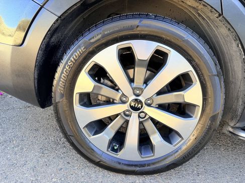 Used 2020 Kia Telluride EX w/ EX Premium Package FWD image 30
