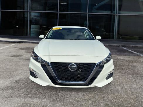 Used 2021 Nissan Altima 2.5 S image 2