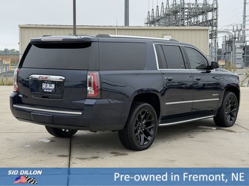 Used 2019 GMC Yukon XL Denali w/ Open Road Package AWD/4WD image 4