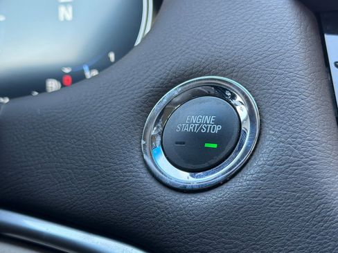 Used 2016 Cadillac XTS Premium image 22